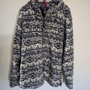 Final weeks bundle & save  Columbia Patterned Fleece Jacket